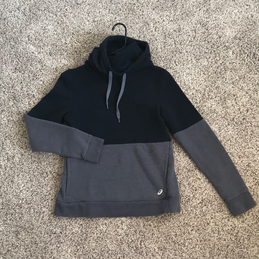 Cute hoodie!